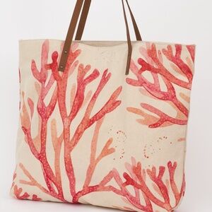 New Large Coral design bag made of canvas and with faux‎ leather handle.